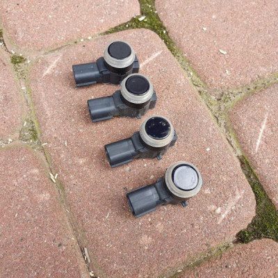 Czujnik parkowania PDC Opel Zafira C LIFT 39057349