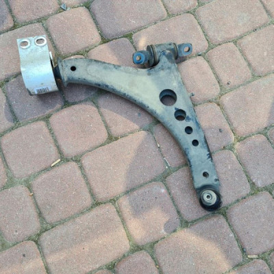 Wahacz przedni prawy przód Opel Insignia B