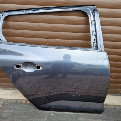 Drzwi tył tylne kombi prawe Renault Megane IV