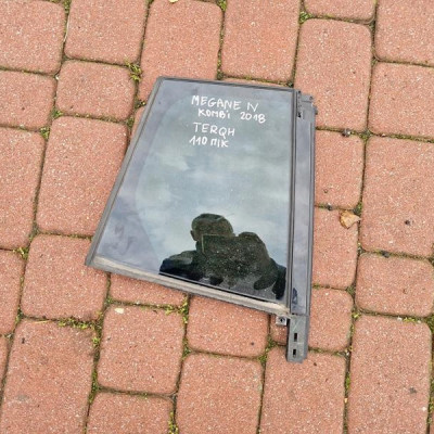 Szyba tył tylna prawa kombi Renault Megane IV 2017