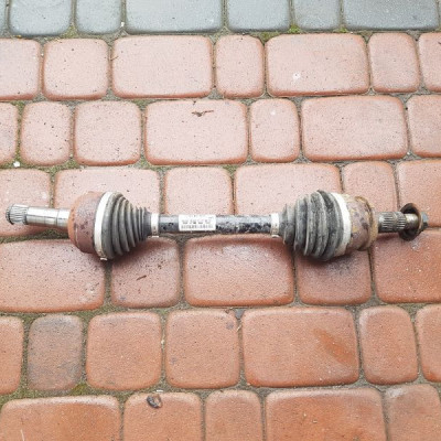 Półoś półośka Opel Insignia 13348258 AAKA