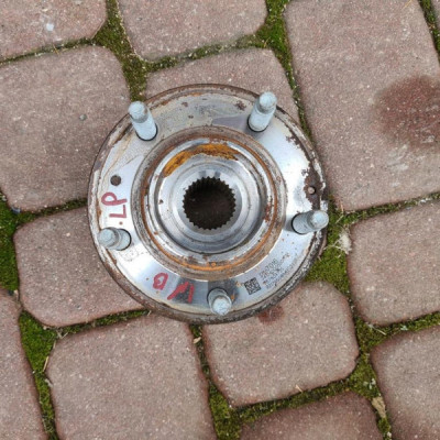 Piasta łóżysko przód Opel Insignia B 13507016