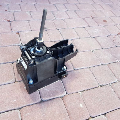 Wybierak biegów lewarek Opel Astra J 55577540