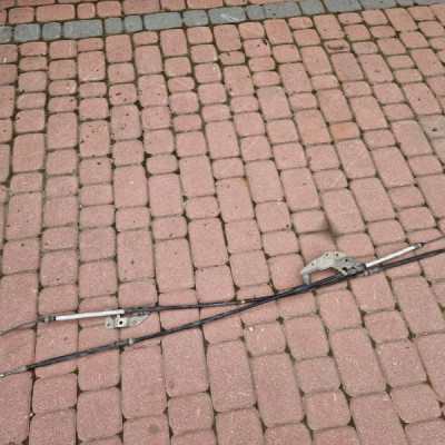 Linka hamulca recznego Opel Adam Corsa E 13355088