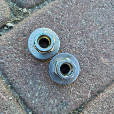 Korki skrzyni krucce automat Opel Insignia B