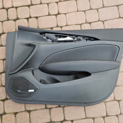 Boczek BOSE drzwi skóra europa Opel Insignia B