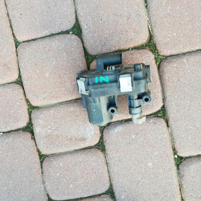 Nastawnik kolektora klap Opel Insignia