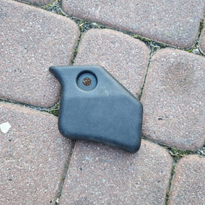 Osłona obudowa kombi Renault Megane IV 739707987R