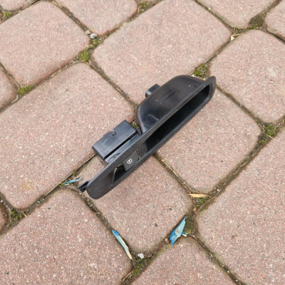 Przełącznik szyb tył Renault Megane IV 829507746R