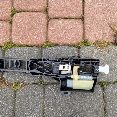 Podstawa klamki tył Renault Megane IV 806067663R