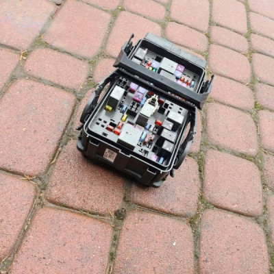 Skrzynka bezpieczników Opel Insignia B 39116629