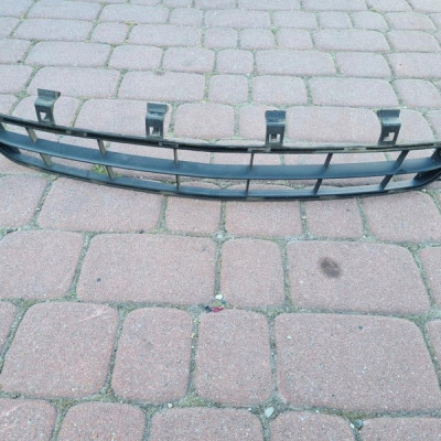 Kratka zderzaka przód LIFT Opel Insignia 22787148
