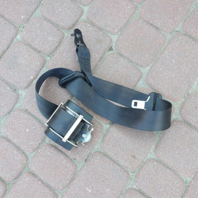 Pas przód przedni VIVARO TRAFIC PRIMASTAR 2013r