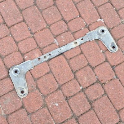 Wspornik sanek uchwyt wieszak Renault Clio IV