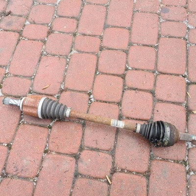 Półóś przegub 0.9 Renault Clio IV 391017355R