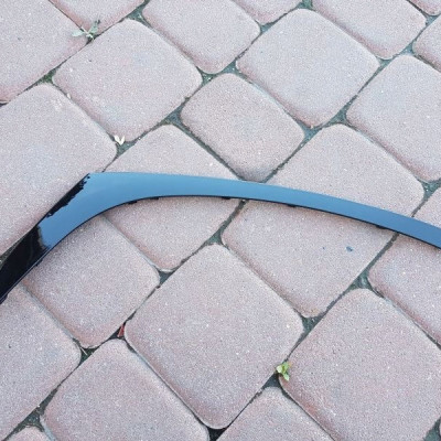 Uchwyt listwa drzwi Opel Astra J 4 IV 13489043