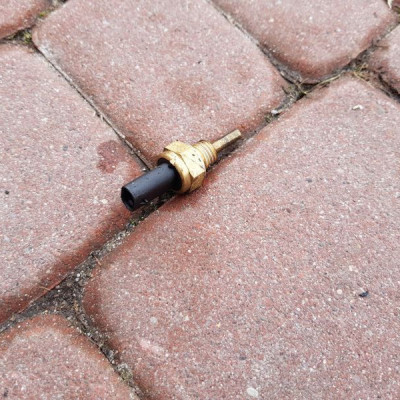 Czujnik temperatury wody Opel Insignia 25186240