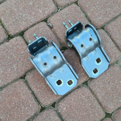 Zawiasy klapy Opel Insignia 13247935 13247934