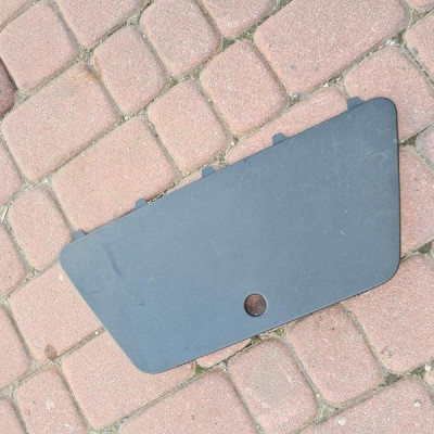 Obudowa osłona bagaznika EU Opel Meriva B 13265639