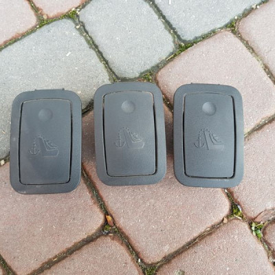 Zapięcie zatyczka fotela Opel Insignia 13222333