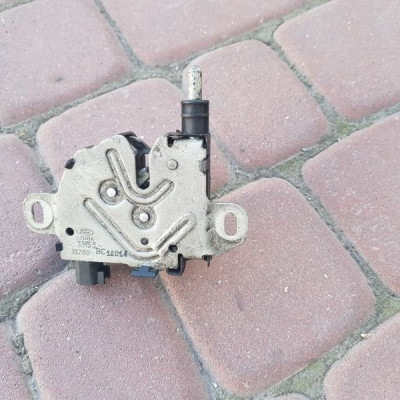 Zamek klapy Ford Kuga 3M51BC10014