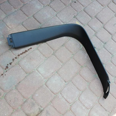 Obudowa klapy bagażnika lewa Insignia B 39109987