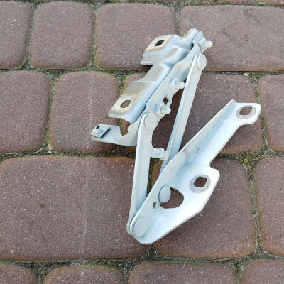 Zawias maski prawy Opel Insignia Z40r 12841601