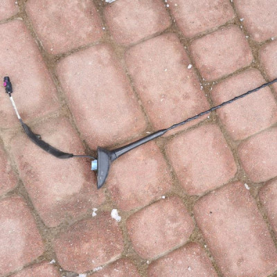 Antena dachowa Opel Adam 13406656