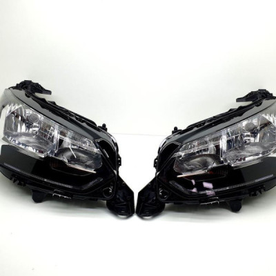 Lampa lampy przód przednie Zwykłe PEUGEOT 208 EU