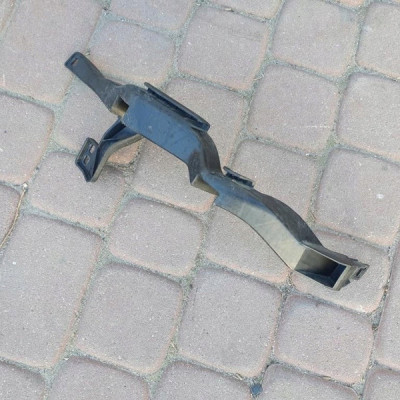 Ślizg lewy mocowanie Opel Astra K V 13423699