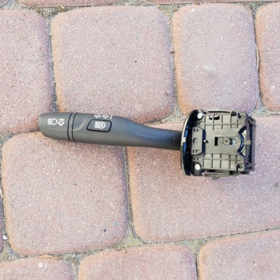 Manetka kierunkowskazów Opel Insignia B 39043501