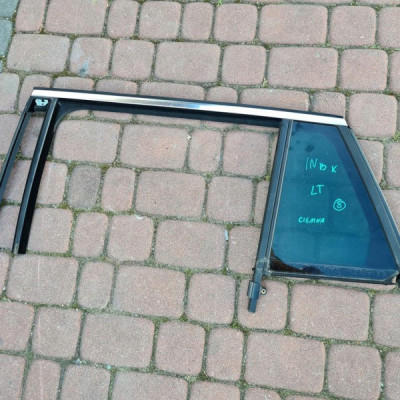 Szyba tył tylna kombi ciemna Opel Insignia B 2018r