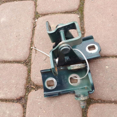 Zawias drzwi przód przednie prawe Opel Insignia