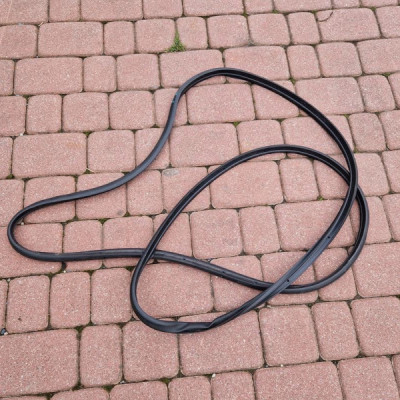 Uszczelka prawa przód drzwi Opel Meriva B