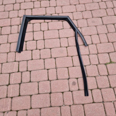 Listwa zgarniacz uszczelka drzwi Opel Meriva B