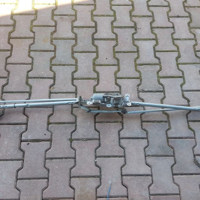 Mechanizm wycieraczek Opel Astra J 13262436