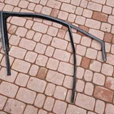 Listwa zgarniacz uszczelka drzwi Opel Meriva B