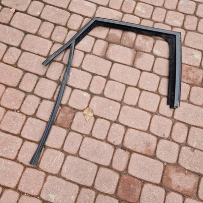 Listwa zgarniacz uszczelka drzwi Opel Meriva B