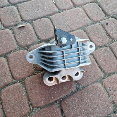 Łapa skrzyni biegów Opel Insignia B 84065723