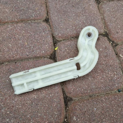 Uchwyt mocowanie kanapy Opel Insignia B 39027178