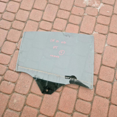 Szyba tył tylna HB ciemna Opel Insignia B 2017r