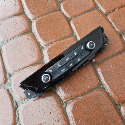 Panel klimatyzacji Opel Insignia B 39113536