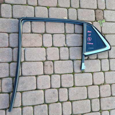 Szyba drzwi tył tylna chrom 2016r Opel Mokka