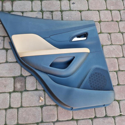 Boczek tapicerka brązowa skóra EUROPA Opel Mokka