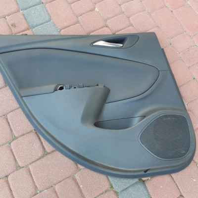 Boczek tył tylny skóra kombi Opel Astra 5 K V