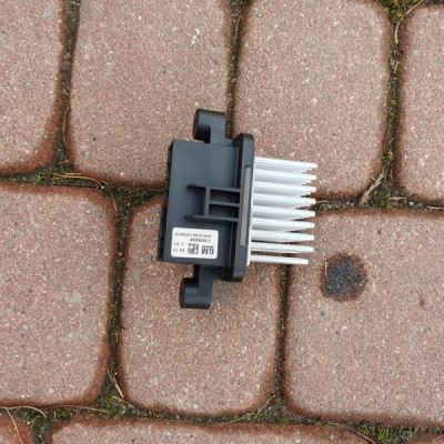 Rezystor nagrzewnicy Opel Insignia B 13506208