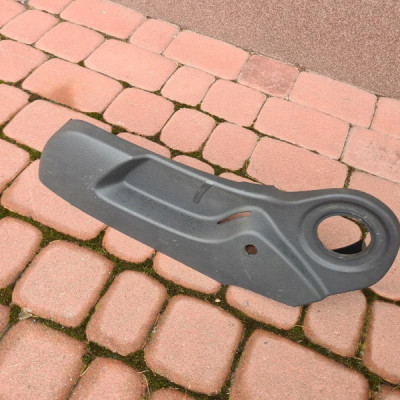 Plastik obudowa fotela lewa Opel Corsa D 13210979