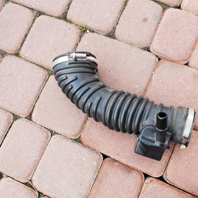 Rura filtr powietrza Opel Astra K V 13367292