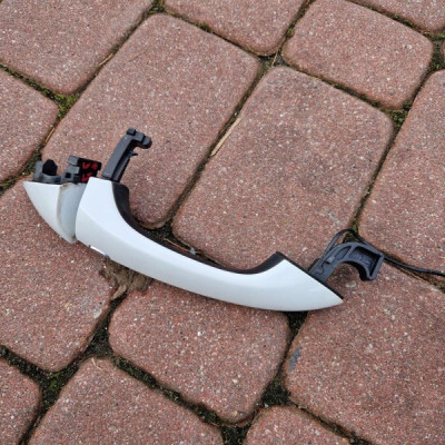 Klamka bezprzewodowa Opel Insignia B biała KEYLESS