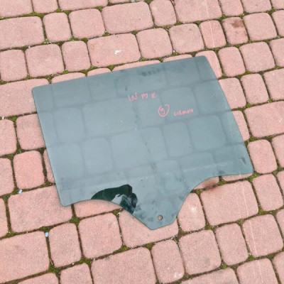 Szyba tył tylna kombi ciemna Opel Insignia B 2019r